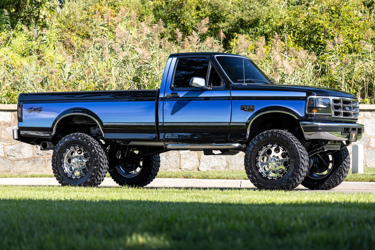 Side profile · full truck